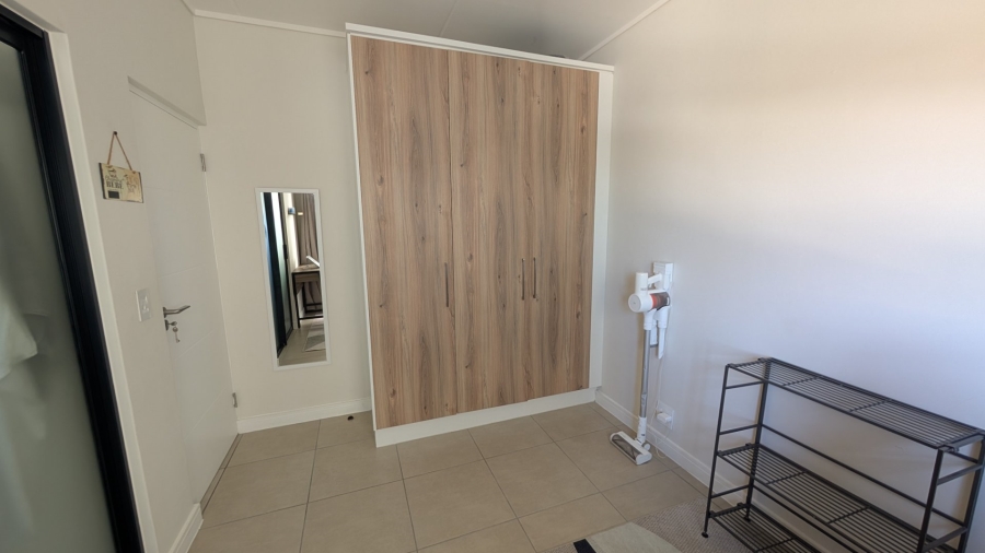 To Let 2 Bedroom Property for Rent in Sandown Western Cape